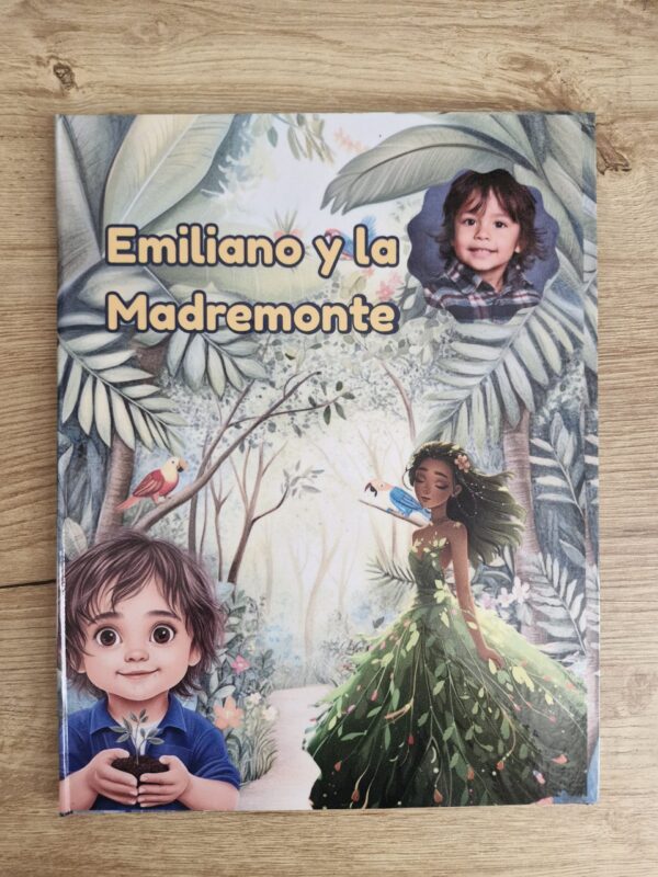 Imagen completa del libro personalizado con portada e interior, ideal como regalo educativo para niños.